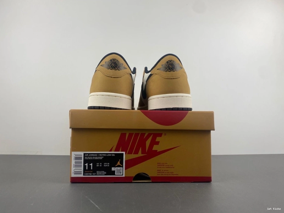  'Sail and 1 Low Air Golden CZ0790-107 Harvest' Jordan 0829